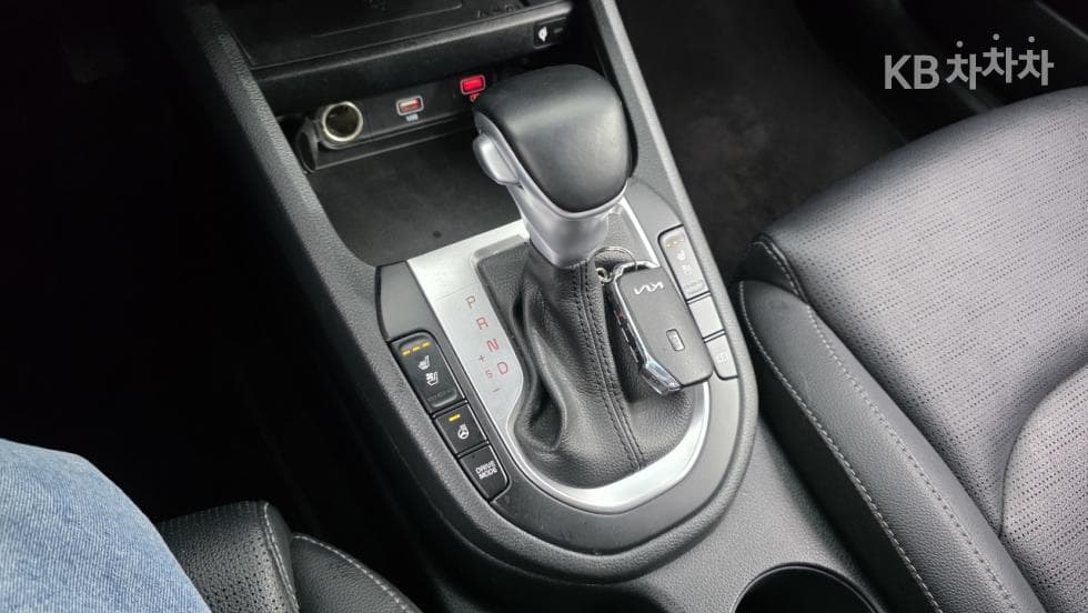 Kia K5 3rd Gen2.0 Gasoline Prestige - 17