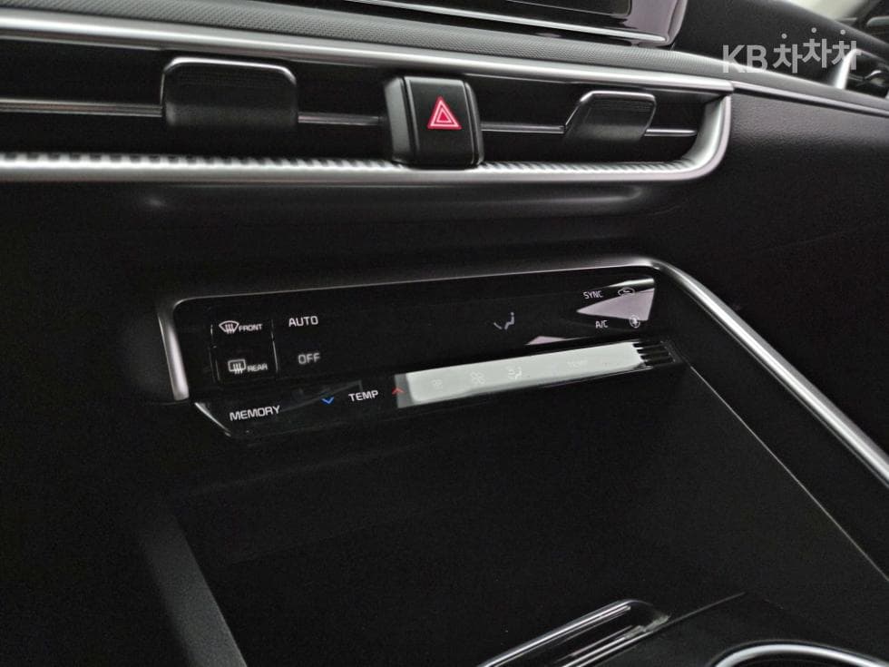 Kia K5 3rd Gen2.0 Gasoline Prestige - 13