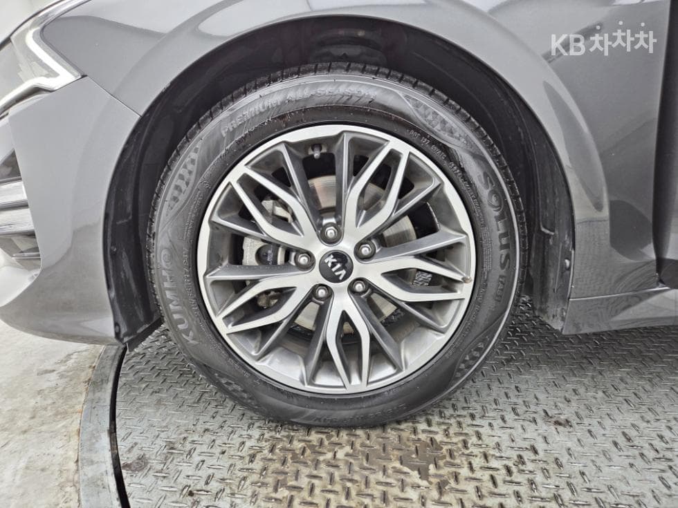 Kia K5 3rd Gen2.0 Gasoline Prestige - 21