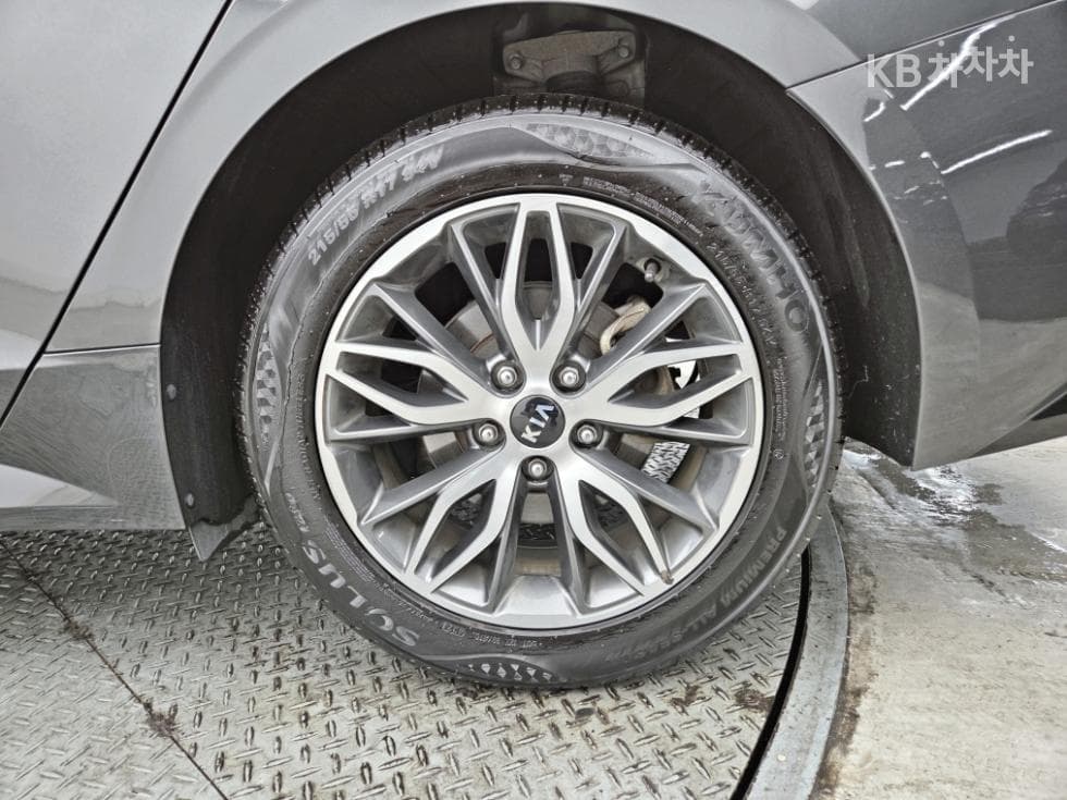 Kia K5 3rd Gen2.0 Gasoline Prestige - 22