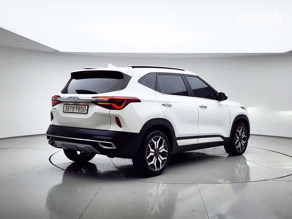 Kia Seltos1.6 Gasoline Turbo 2WD Signature - 3