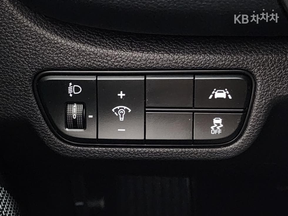 Kia Seltos1.6 Gasoline Turbo 2WD Signature - 17