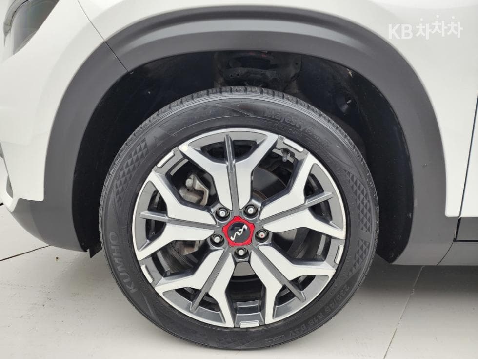Kia Seltos1.6 Gasoline Turbo 2WD Signature - 23