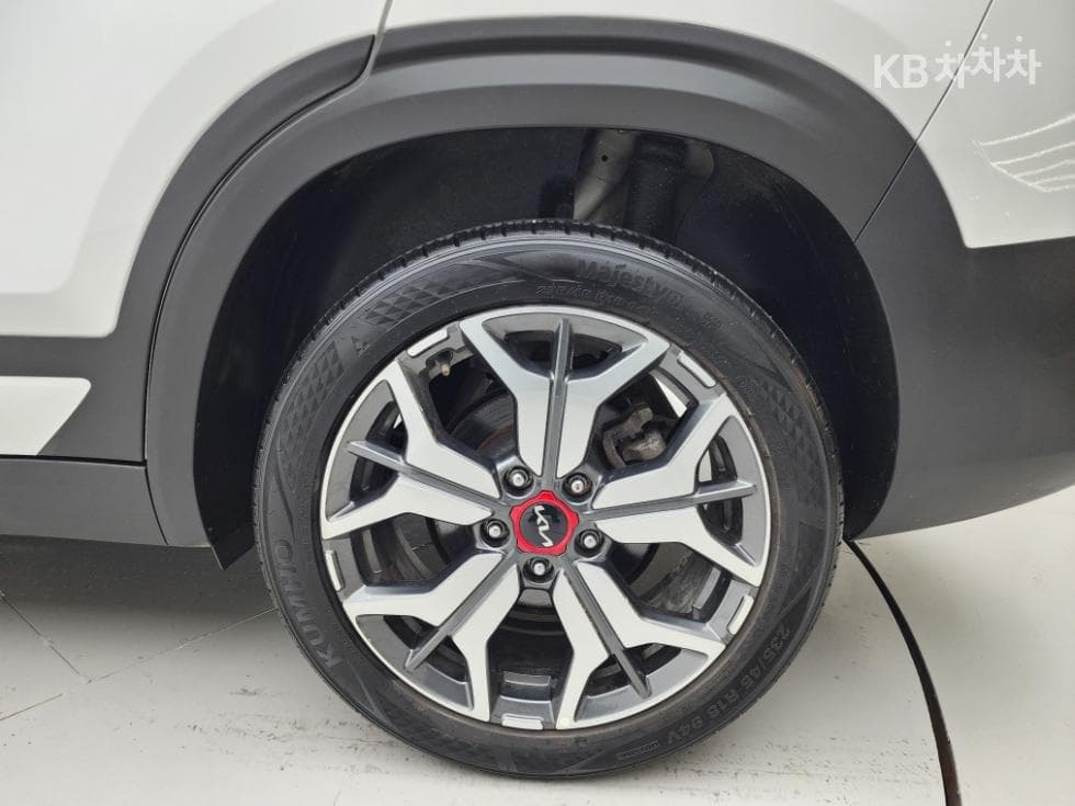Kia Seltos1.6 Gasoline Turbo 2WD Signature - 24