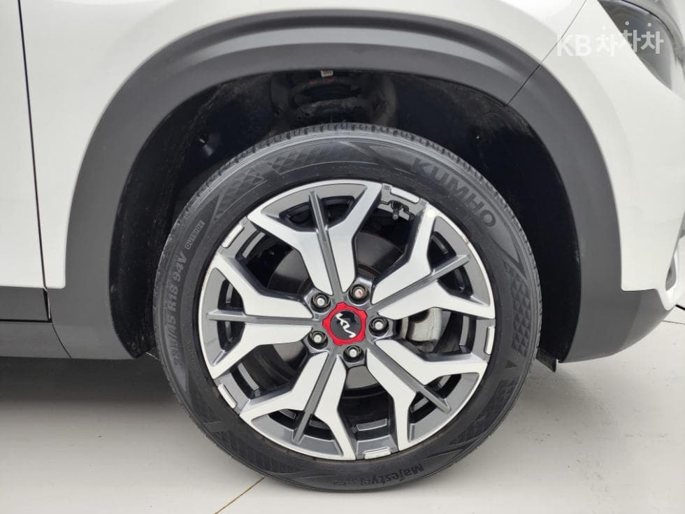 Kia Seltos1.6 Gasoline Turbo 2WD Signature - 25
