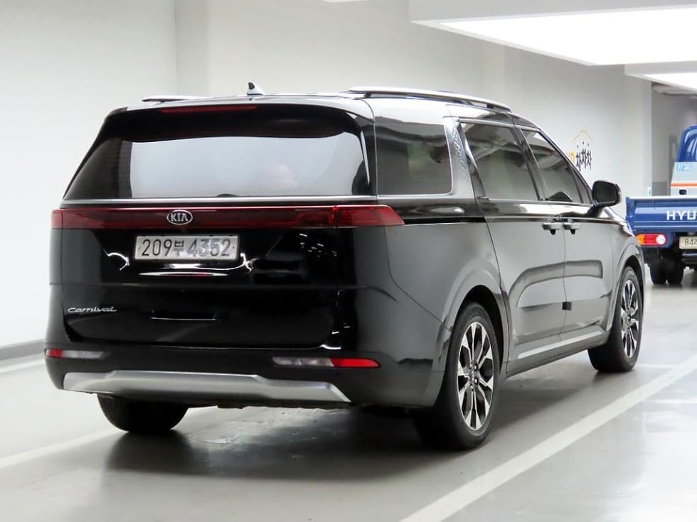 Киа Канивал 4-то поколениеD2.2 9-местен Signature - 4