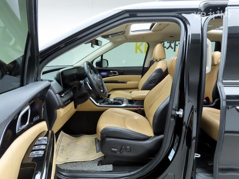 Киа Канивал 4-то поколениеD2.2 9-местен Signature - 11