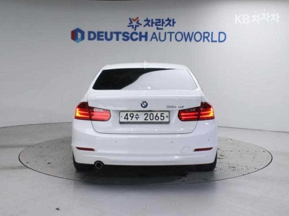 BMW New3 Series320d F30 - 4