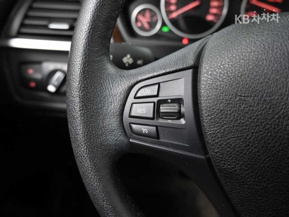 BMW New3 Series320d F30 - 17