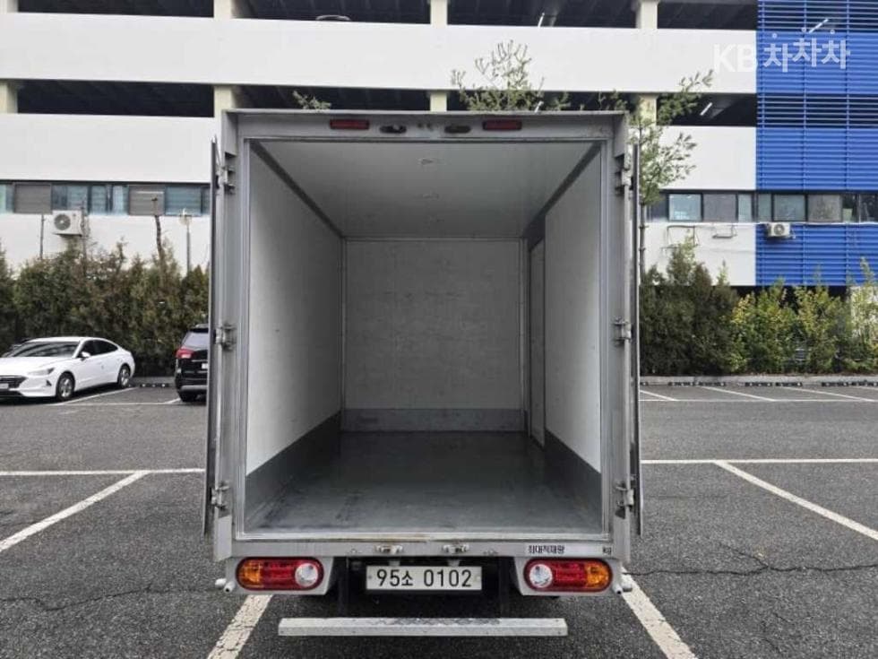 Хюндай Porter 2Удължено междуосие 하이Box Truck Super Cab SUP - 8