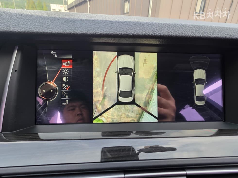 BMW New5 Series528i xDrive Luxury Standard - 18