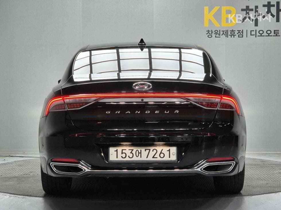 Hyundai The New (facelift) Grandeur (Azera)2.5 Exclusive - 4