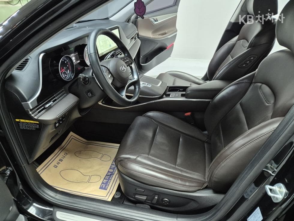Hyundai The New (facelift) Grandeur (Azera)2.5 Exclusive - 14