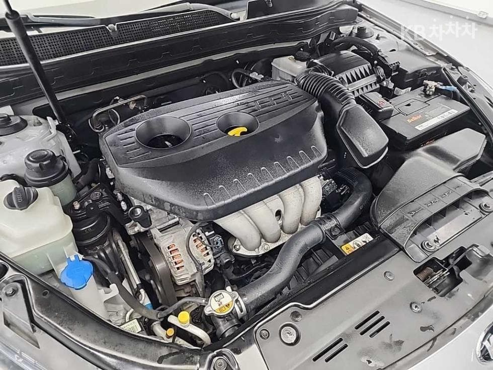 Киа The New (фейслифт) K5LPI Deluxe Стандартен - 5