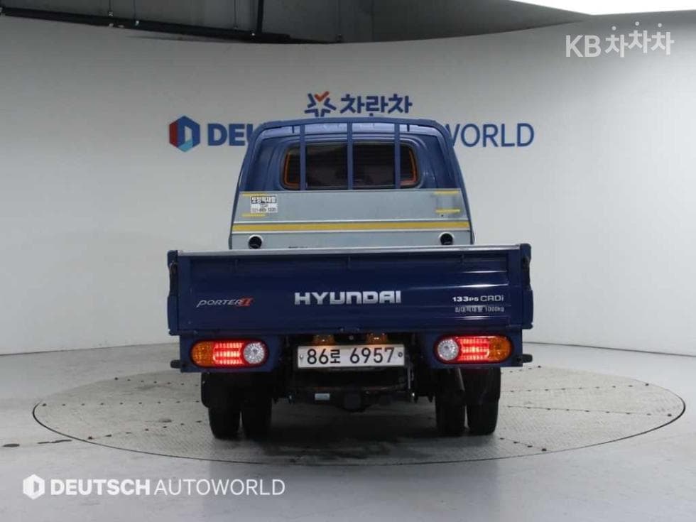 Hyundai Porter 2Extra Long Double Cab CRDi Premium - 4