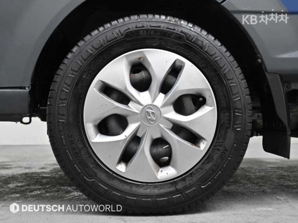 Hyundai Porter 2Extra Long Double Cab CRDi Premium - 5