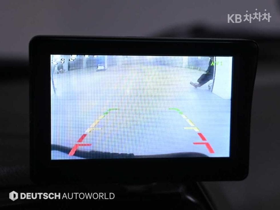 Hyundai Porter 2Extra Long Double Cab CRDi Premium - 15