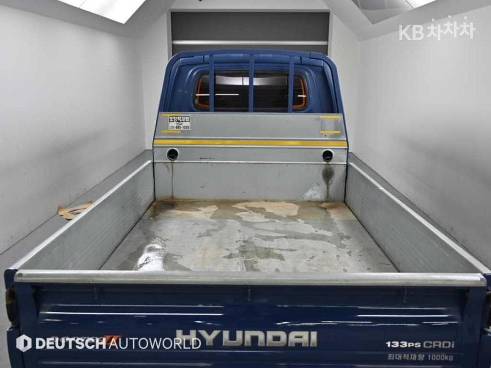 Hyundai Porter 2Extra Long Double Cab CRDi Premium - 20