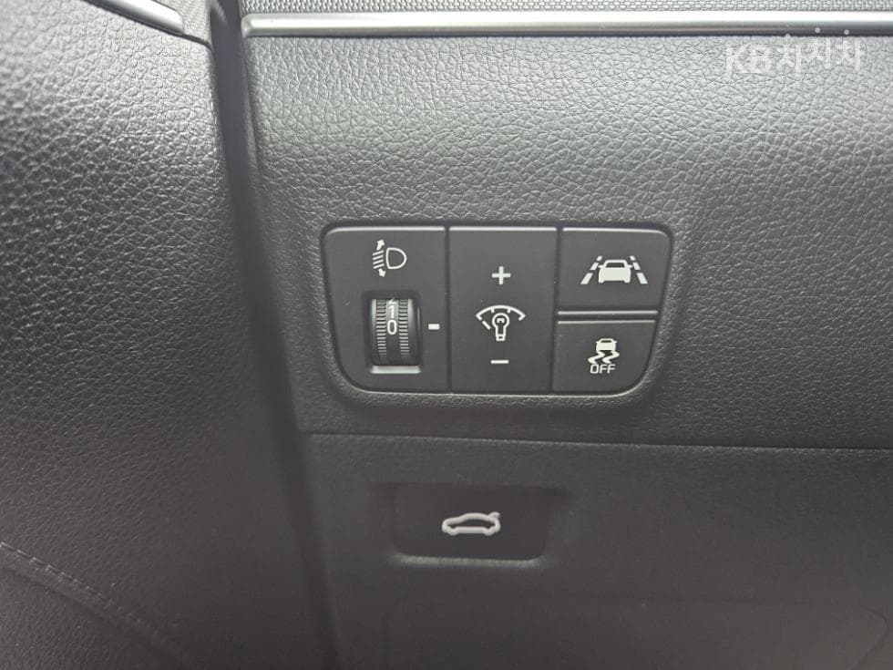 Kia K5 3rd Gen2.0 Gasoline Prestige - 13