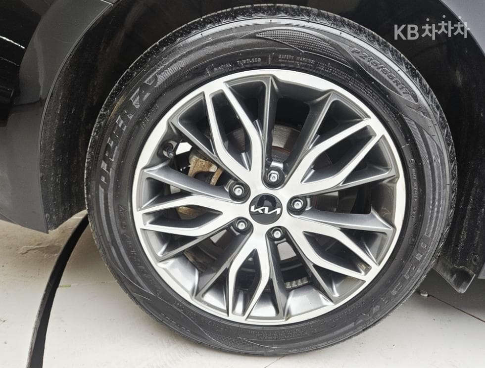 Kia K5 3rd Gen2.0 Gasoline Prestige - 23