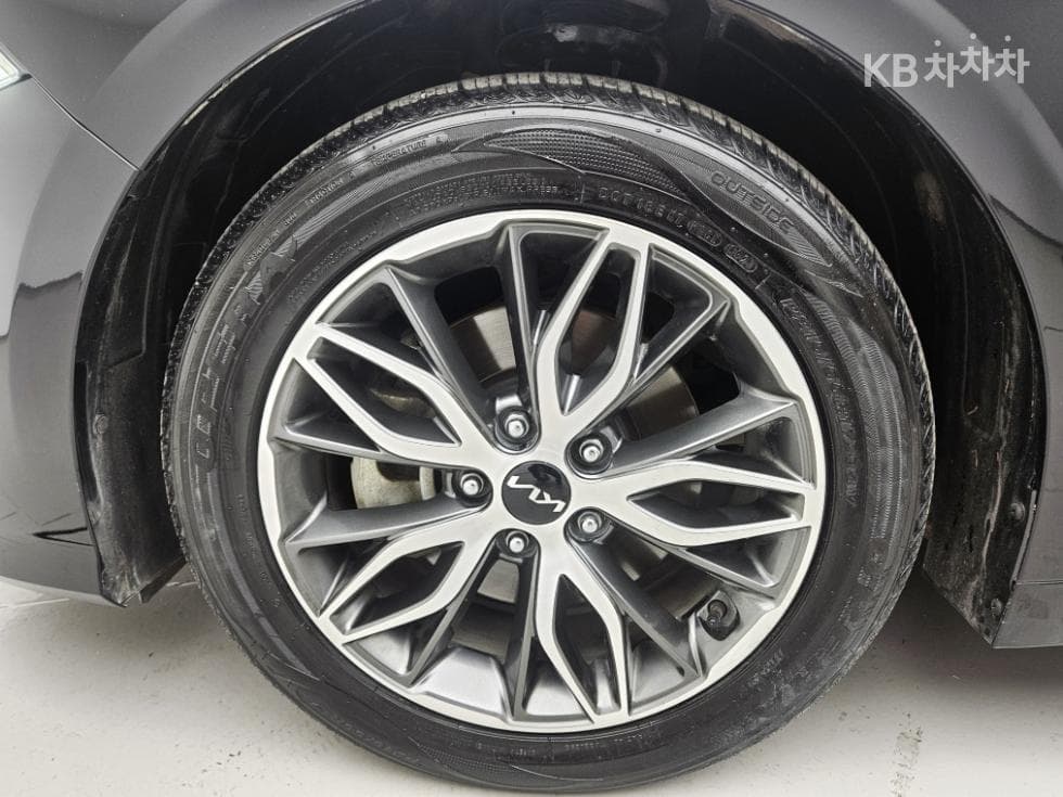 Kia K5 3rd Gen2.0 Gasoline Prestige - 25