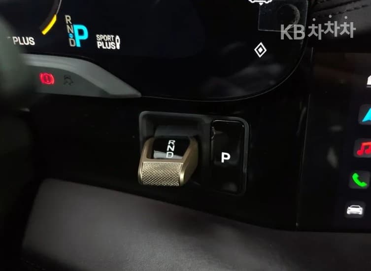 Porsche Taycan4S - 9