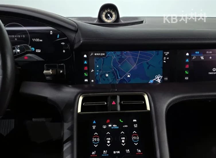 Porsche Taycan4S - 16