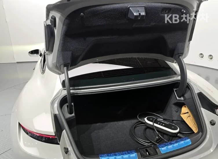 Porsche Taycan4S - 20