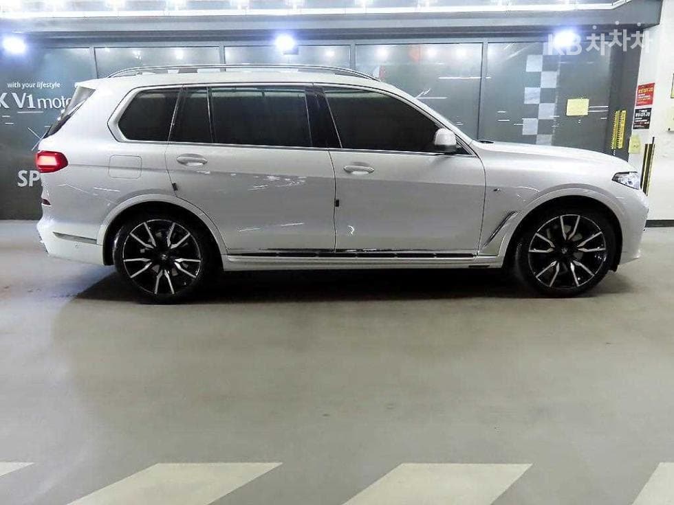 BMW X7(G07)xDrive 40d M Sport - 3