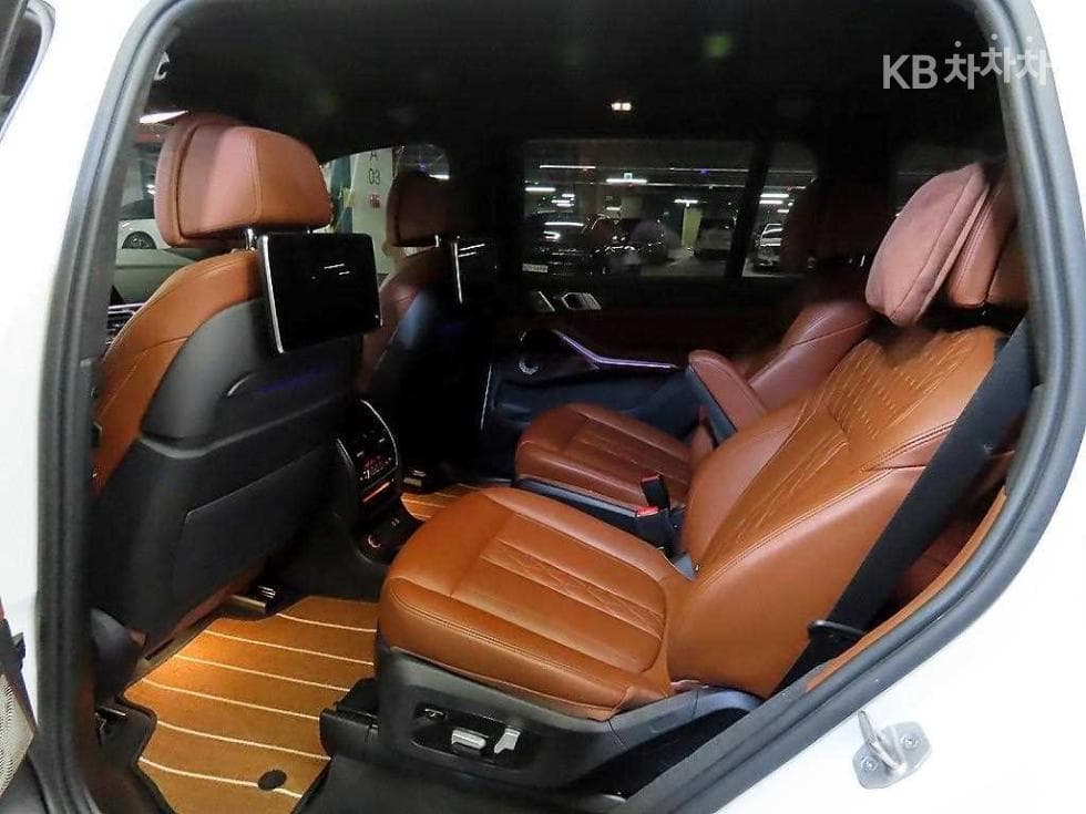 BMW X7(G07)xDrive 40d M Sport - 7