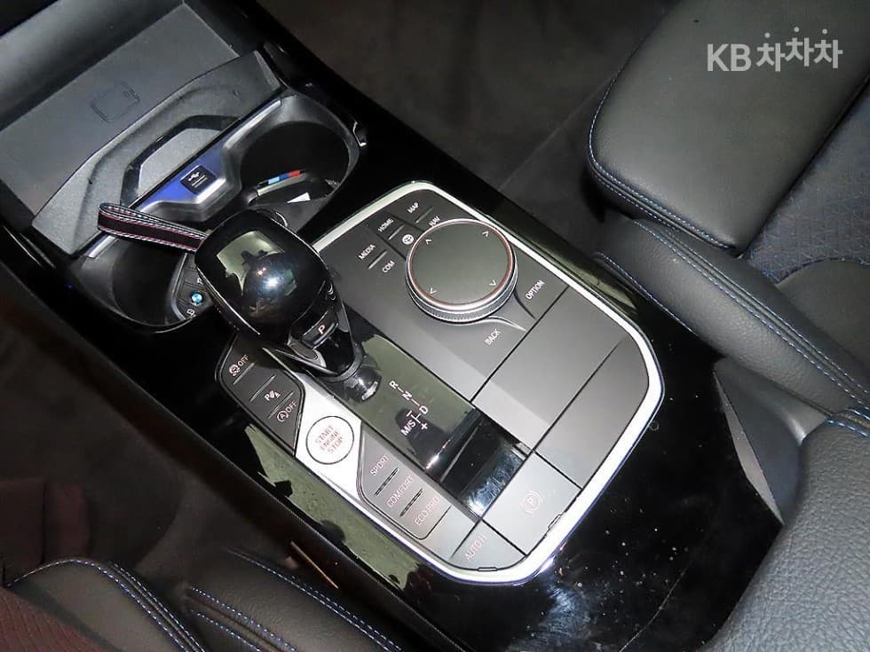BMW 1시리즈 (F40)120i M Sport - 12