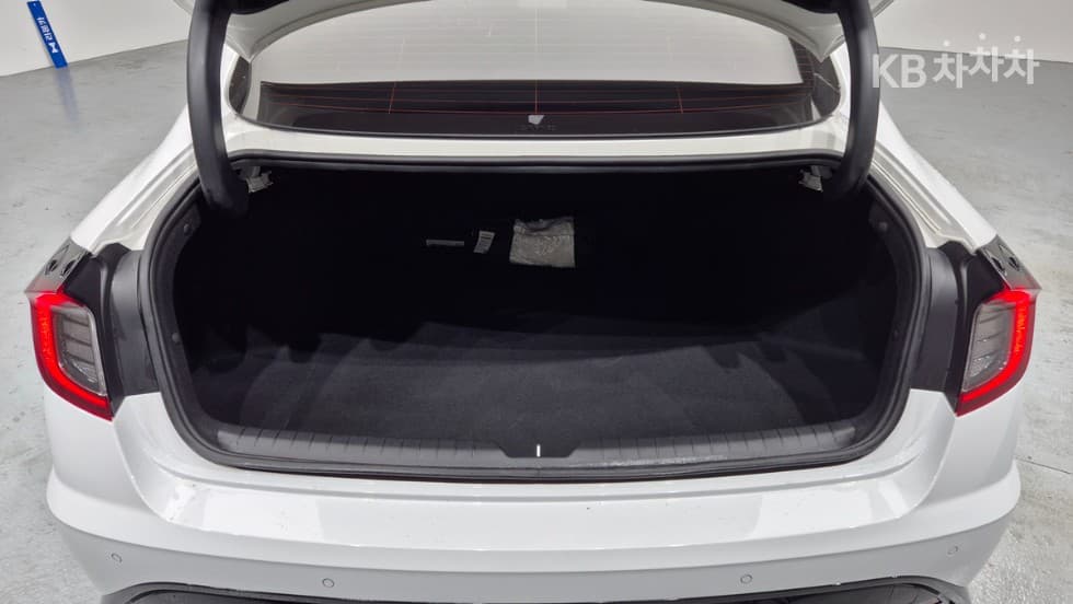 Хюндай Соната (DN8)2.0 Premium Plus - 23