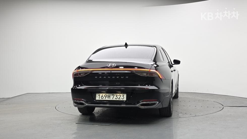 Hyundai The New (facelift) Grandeur (Azera) Hybrid2.4 Premium - 4