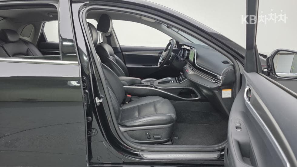 Hyundai The New (facelift) Grandeur (Azera) Hybrid2.4 Premium - 8