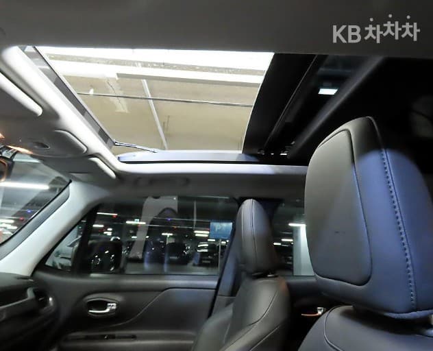 지프 레니게이드2.4 Limited FWD - 17