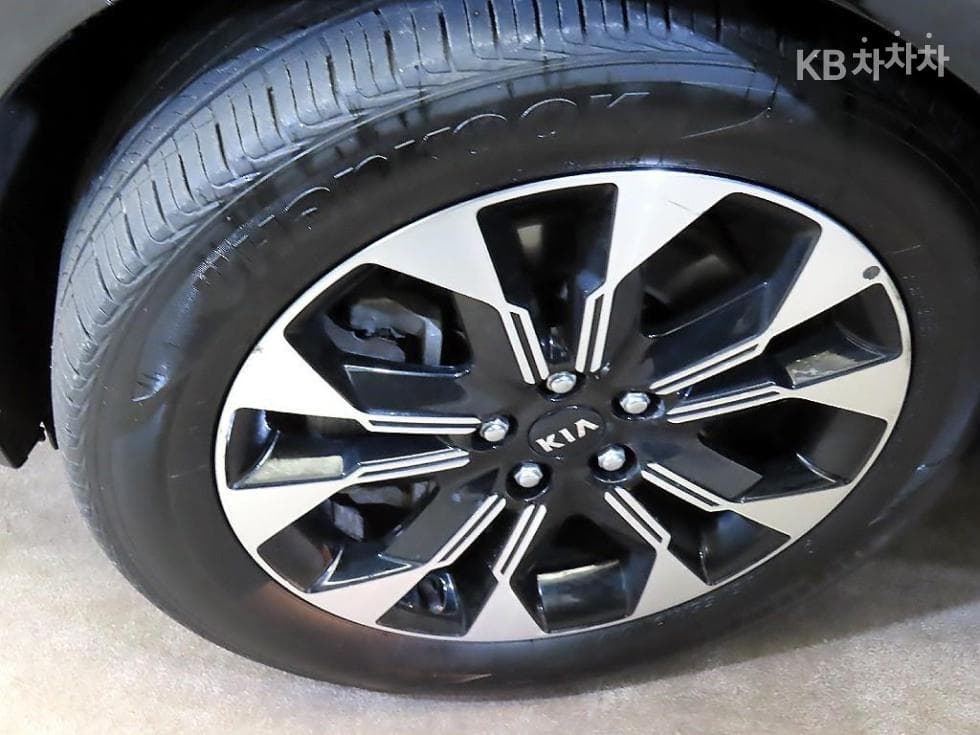 Kia Carnival 4th generationD2.2 7-seater (Limousine) Signature - 20