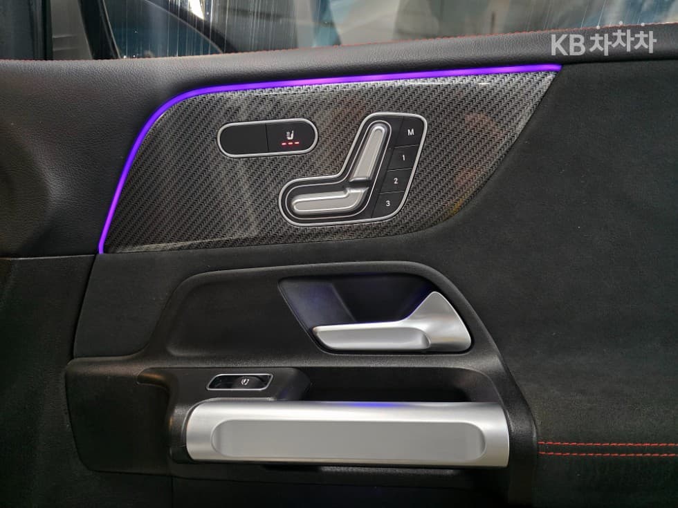 Mercedes-Benz GLB(X247)GLB 250 4Matic - 10