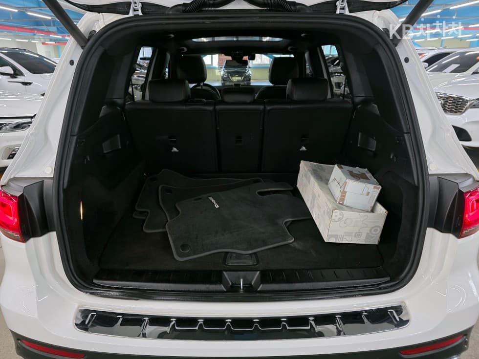 Mercedes-Benz GLB(X247)GLB 250 4Matic - 26