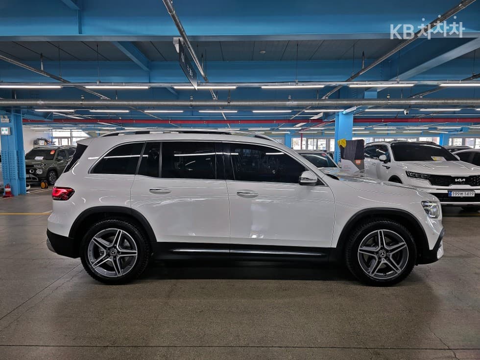 Mercedes-Benz GLB(X247)GLB 250 4Matic - 28