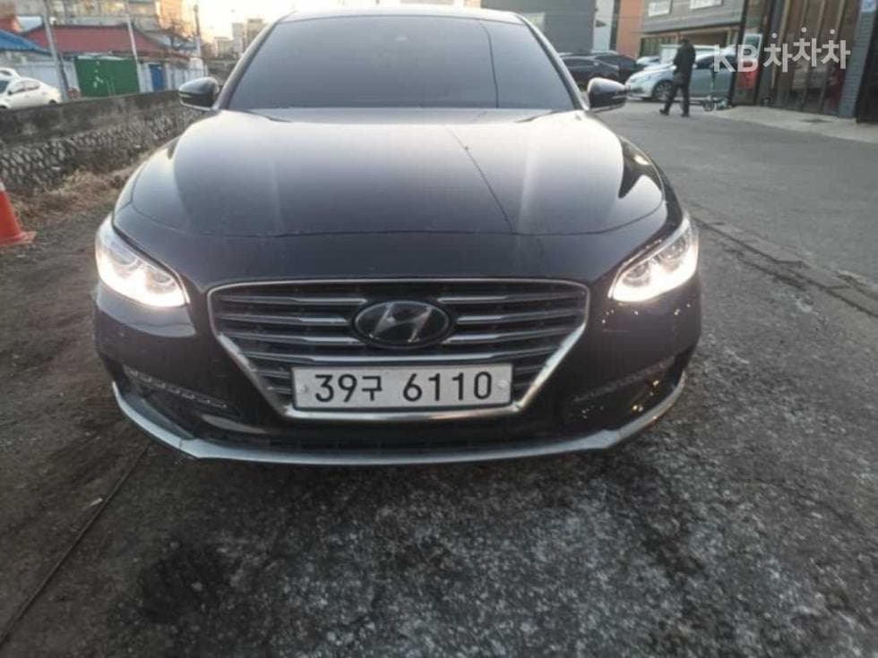 Hyundai Grandeur (Azera)IG Hybrid Premium - Image 1