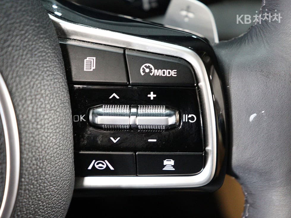 Киа Канивал 4-то поколениеD2.2 9-местен Signature - 12