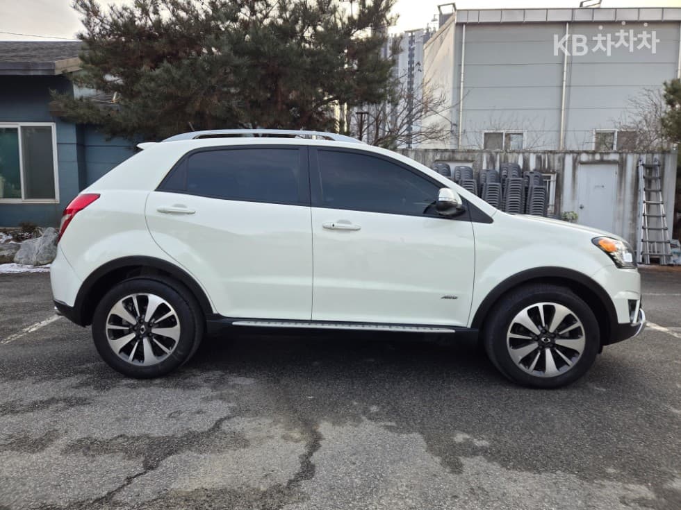 КейДжи Мобилити Нов코란도 C2.0 어드벤처 60th 에디션 4x4 - 24