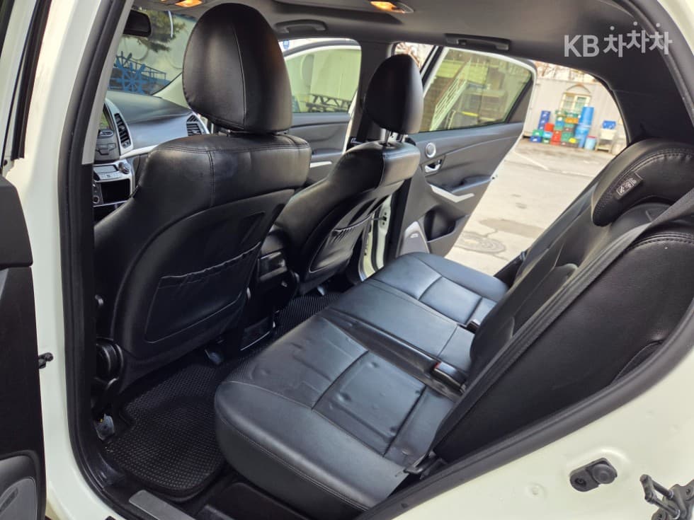 КейДжи Мобилити Нов코란도 C2.0 어드벤처 60th 에디션 4x4 - 21