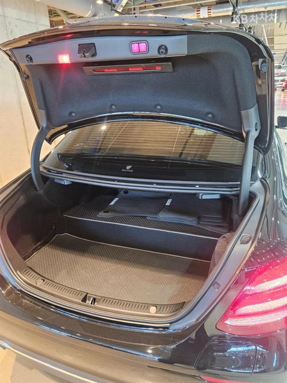 Mercedes-Benz E-Class (W213)E300e Exclusive - 6