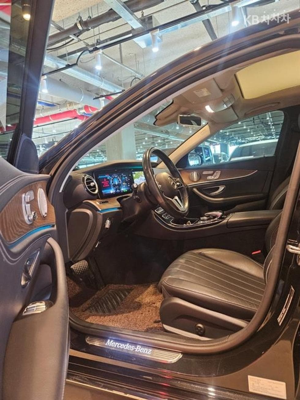 Mercedes-Benz E-Class (W213)E300e Exclusive - 8