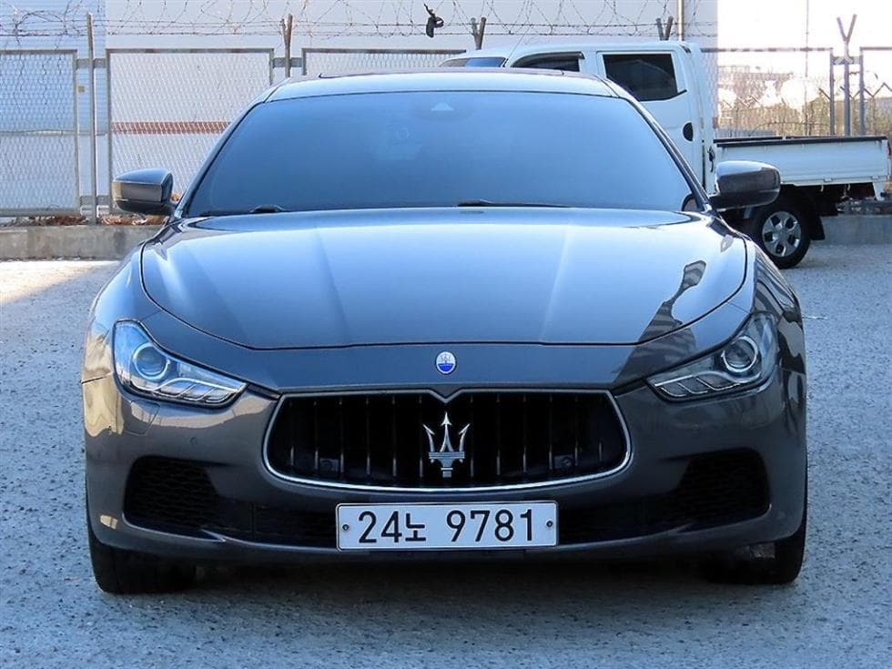 마세라티 기블리3.0 스포츠