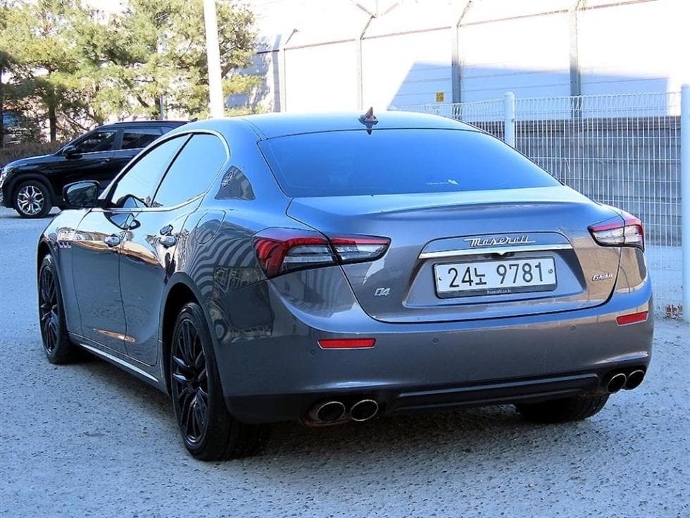 마세라티 기블리3.0 스포츠 - 3
