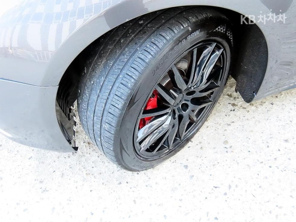 마세라티 기블리3.0 스포츠 - 20