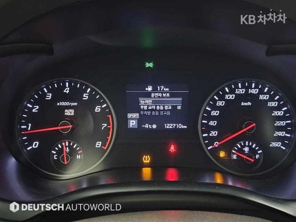 Kia Stinger2.0 Turbo 2WD 플래티넘 - 8