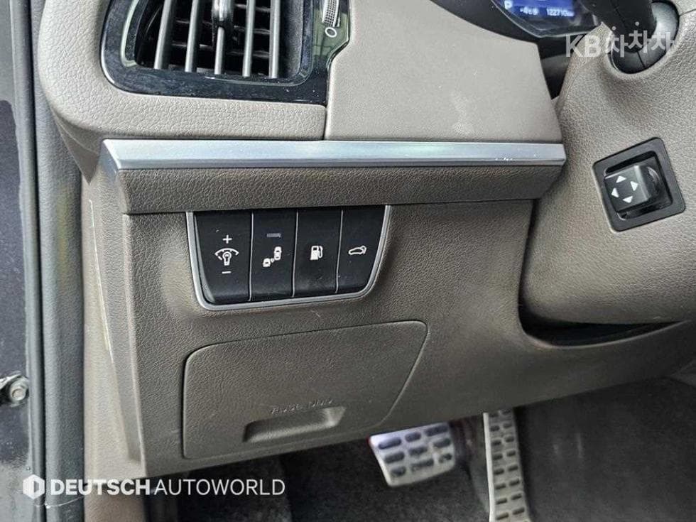 Kia Stinger2.0 Turbo 2WD 플래티넘 - 17